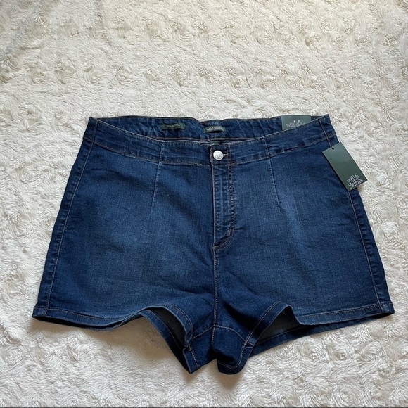 size 18W - Super-High Rise Jean Shorts - Picture 4 of 8